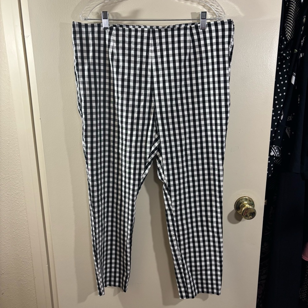 A New Day Black and White Gingham Stretch Pants Size 18